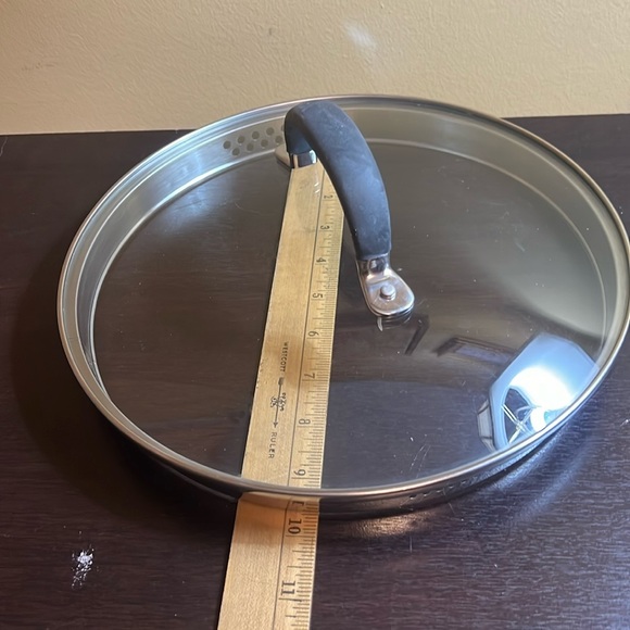 Unbranded pour & strainer  Nonstick Cookware, Lid, 9 1/2 inch - Picture 2 of 2